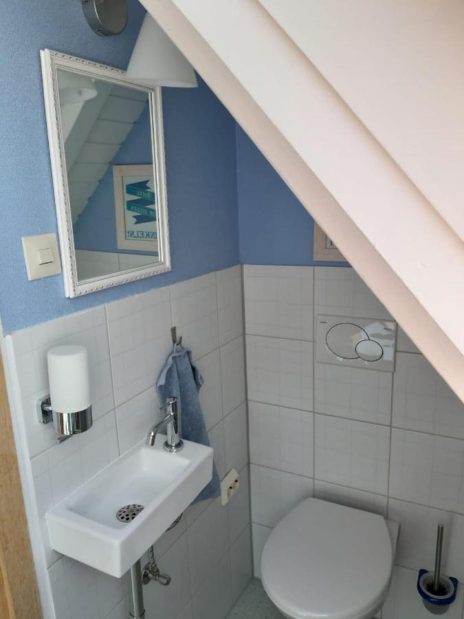 Giebelzimmer Mit Weinbergblick Stetten  Exterior photo
